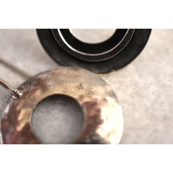 Silpada 925 Sterling Oxidized Hammered Long Circle Threader Wire Earrings - Picture 4 of 4